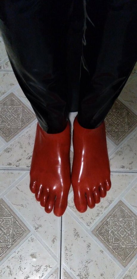 sir latexman model nudes image