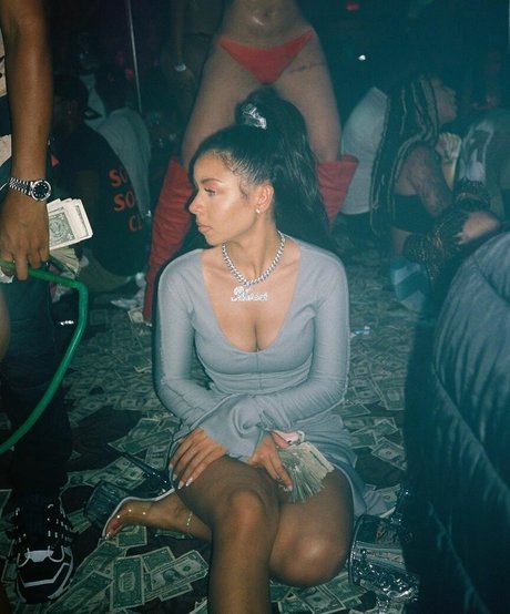 Mariah The Scientist pretty model archive