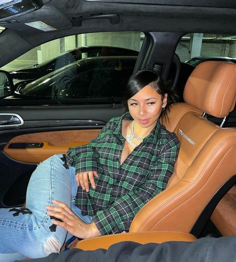 Mariah The Scientist model xxx img