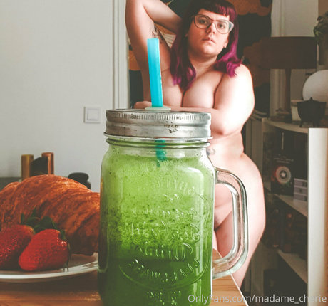 madame cherie Profile pic