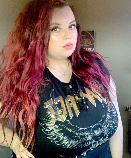 ahitsnatalie nude model image