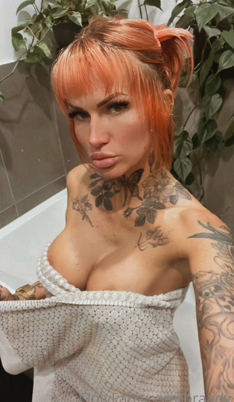 Braady model naked archive