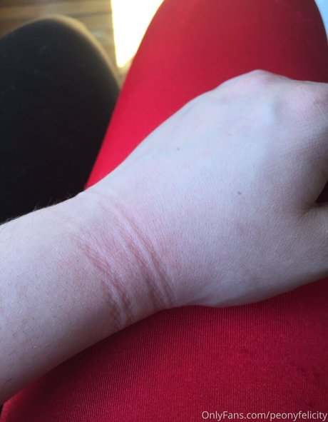 peonyfelicity sexy model photos