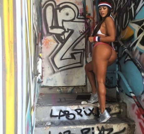 Tatiana Girardi pornstar naked picture