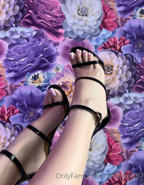 Missheels07 pornstar naked picture