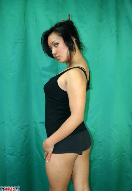 Lana Violet high quality pornstar photos