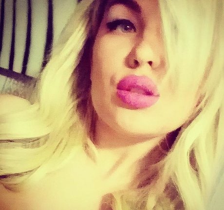 Marina Burnashova model art picture