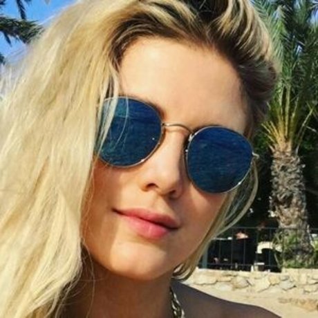 Ashley Louise James star nice pictures