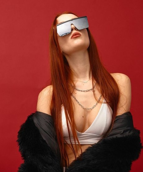 xborderline hot actress pics