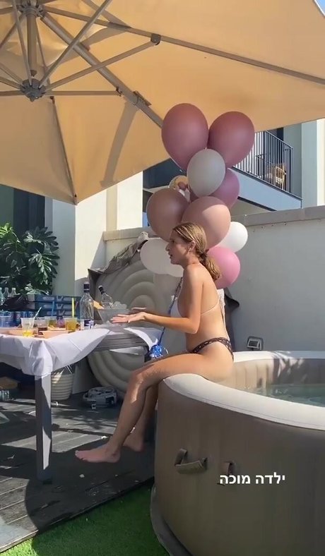 Noa Perets hot pornstar pics