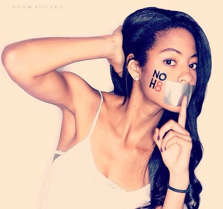 Camille Hyde model sexy image