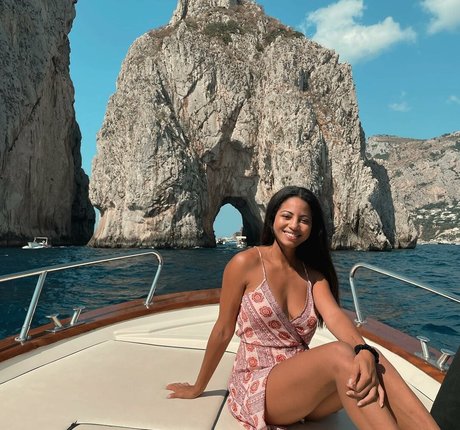 Camille Hyde pornographic model photos