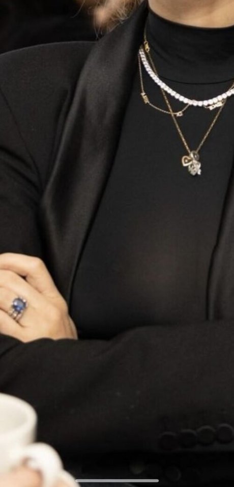 Emmerdale s Charley Webb Profile pic