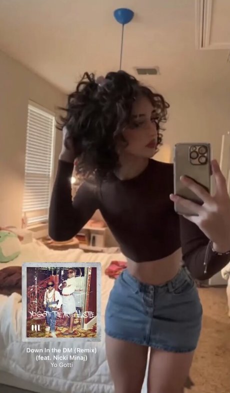 Sachadollz high quality actress picture