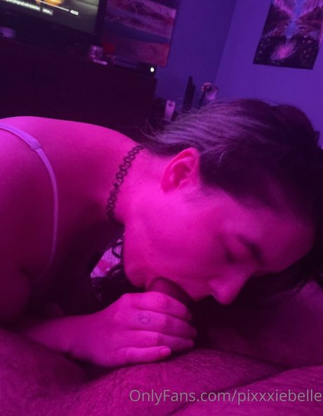 pixxxiebelle model erotic galleries