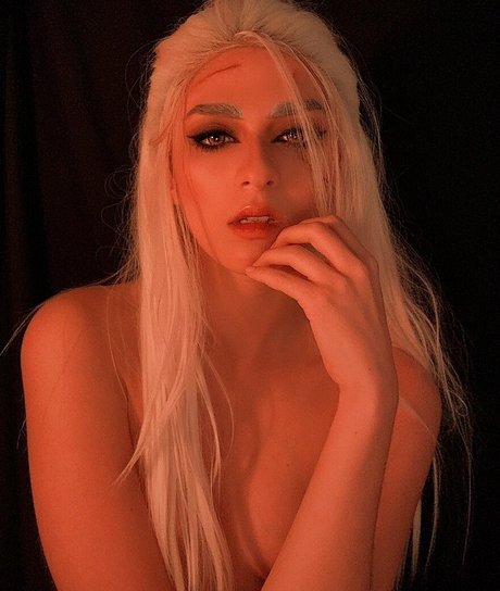 Vain Virgo art model pic