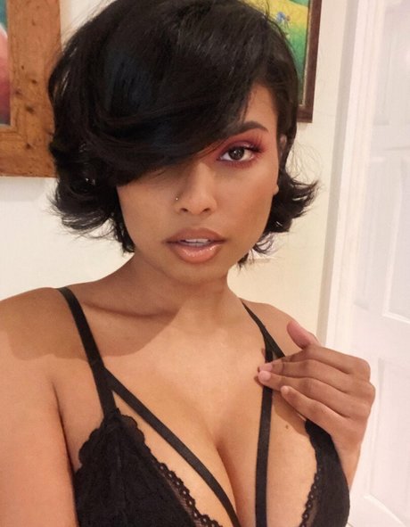 Sin xia model pretty photos