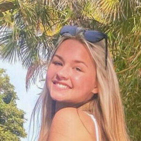 Heather Heinze hd model pics