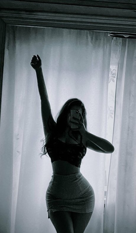 curvy lesbian onlyfans porn gallery