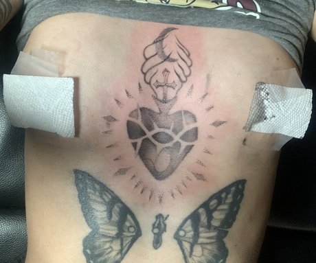 Ihatebackshots star hot pictures