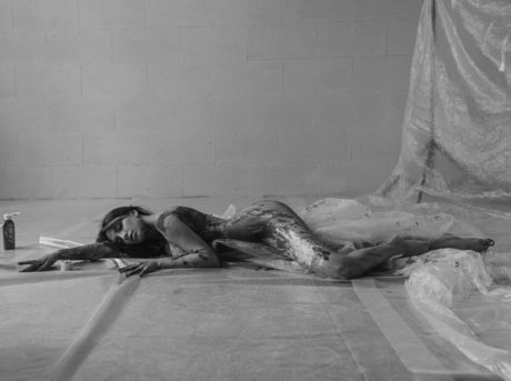 Olivia Linz model naked gallery