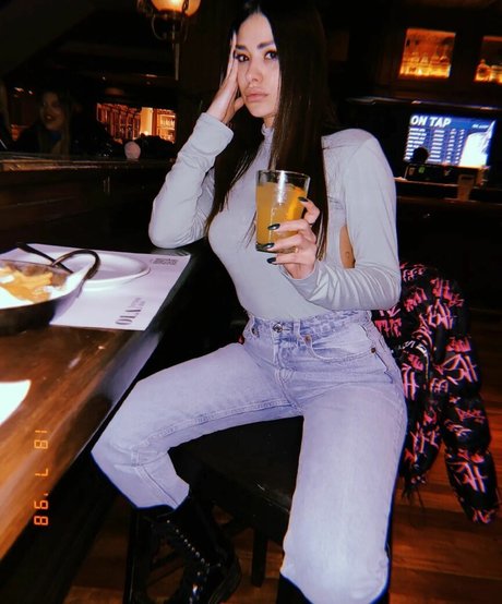 Sol Abelleira star art pictures