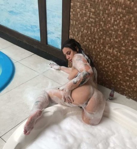 Andressakin sexy pornstar gallery