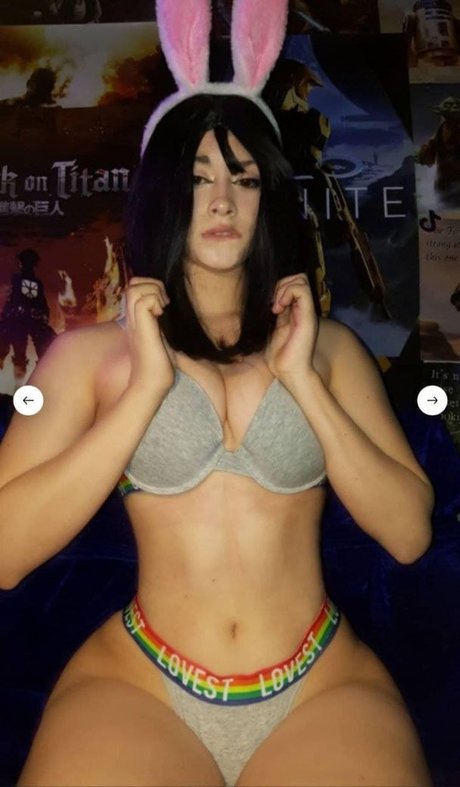 Ivon Gallardo sexy actress gallery