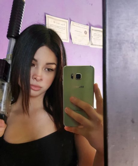 Ivon Gallardo perfect star pictures