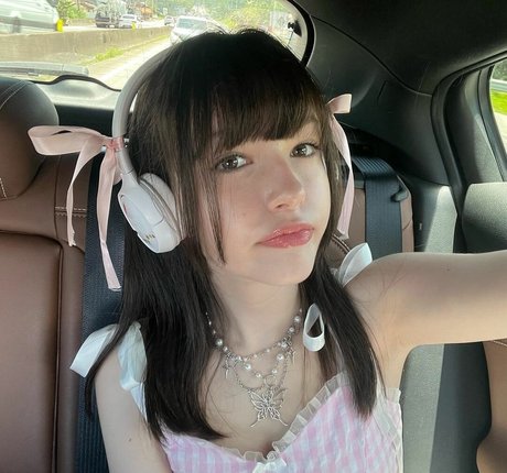 Comunivia star sexy pictures