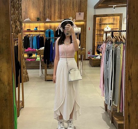 Comunivia naked pornstar img