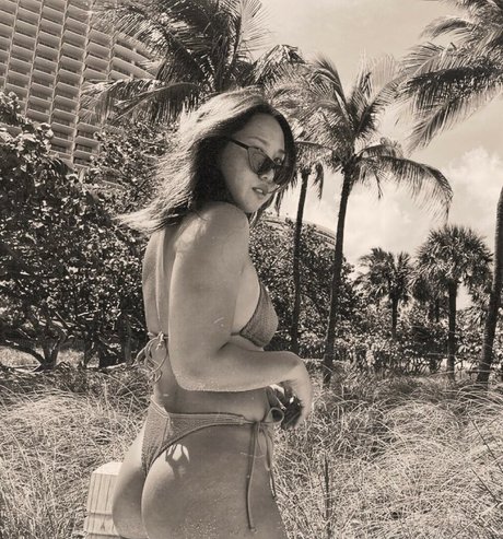 thesharonkim model adult pics