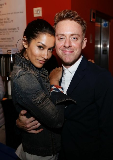 Janina Gavankar sex star pic