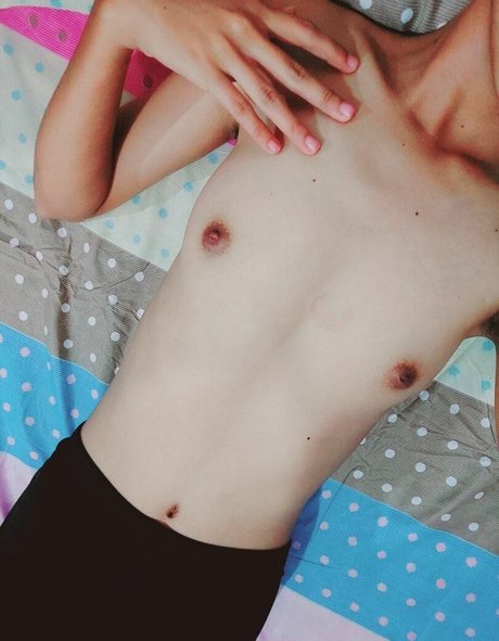 Skinny Lala high quality pornstar gallery