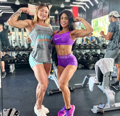 Yanet hd model photos