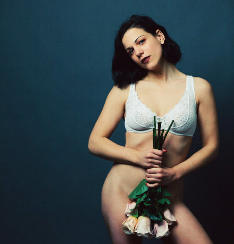 sam d0ll naked pornstar pics