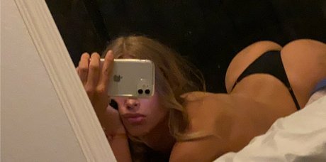 Mayamoneyshot art actress image