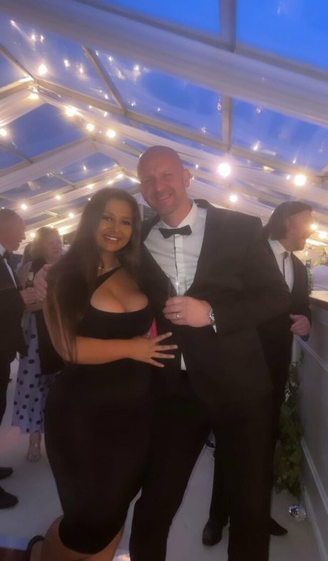 naughtybabeoxo sex model images