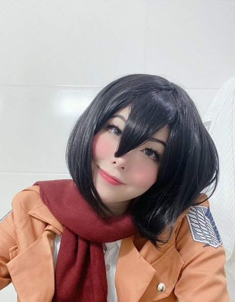 Julia Nakamura beautiful star photo