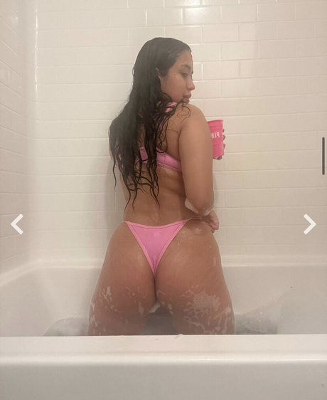 Urdreambabyy pornstar hot picture