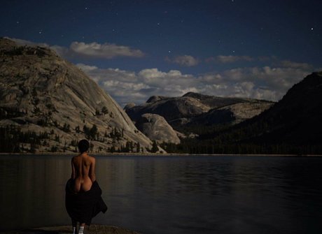 Miratwitch pornstar erotic pic