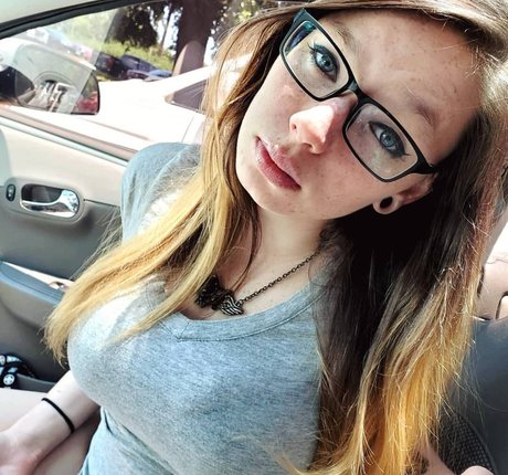 Gabby Swears model nudes image