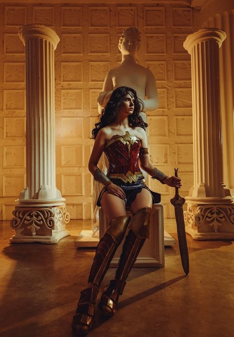 Miroslava Ladovir porn model archive