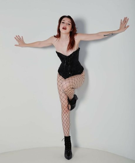 Kaya Solo star porn images