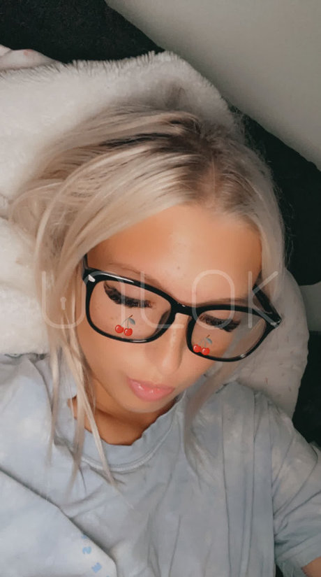 Brookllyn exclusive pornstar gallery