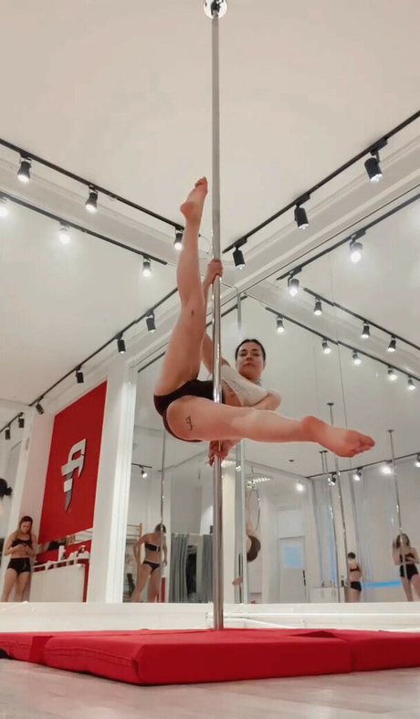 Aslhan Onur pornstar hot gallery