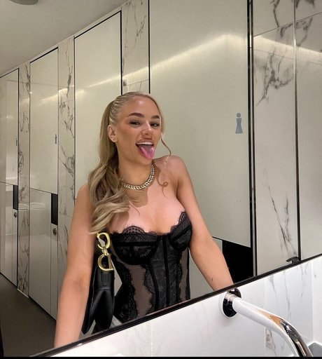 Cassierose21 art pornstar photo