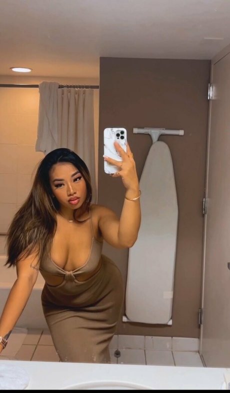 Kimberly Nguyen model best pictures