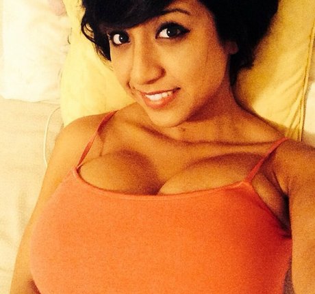 Alexandra Nicole naked actress images