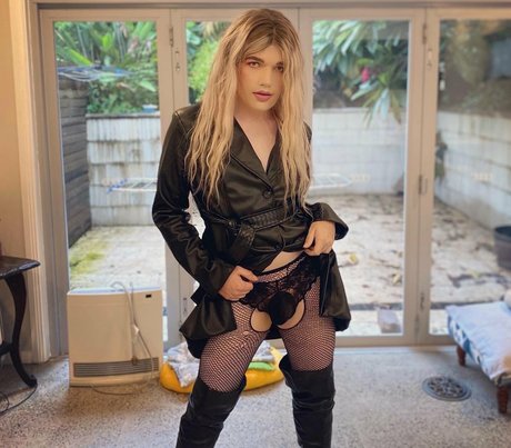 Kitty Devine adult actress galleries